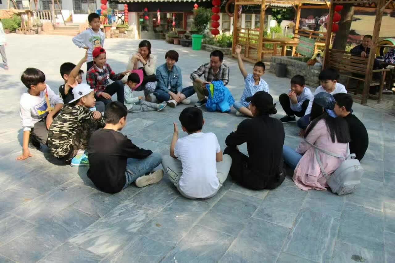 中的亲子游学中得到全面提升冰球突破少儿财